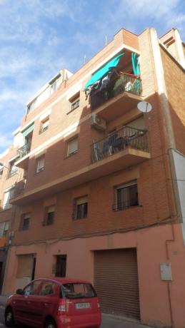 Venta de piso en Piso en Calle d'Espriu, El Raval, Santa Coloma de Gramenet, Santa Coloma de Gramenet
 photo