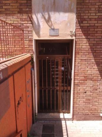Venta de piso en Piso en Calle de Miquel del Prat, Llefià, Badalona, Badalona
 photo