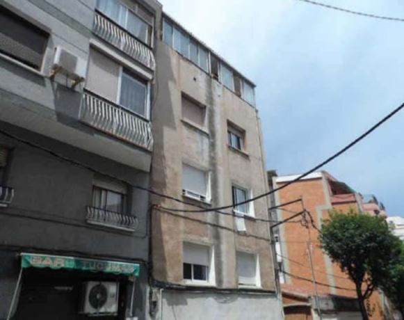 Venta de piso en Piso en Calle de Sant Ernest, El Raval, Santa Coloma de Gramenet, Santa Coloma de Gramenet
 photo 2