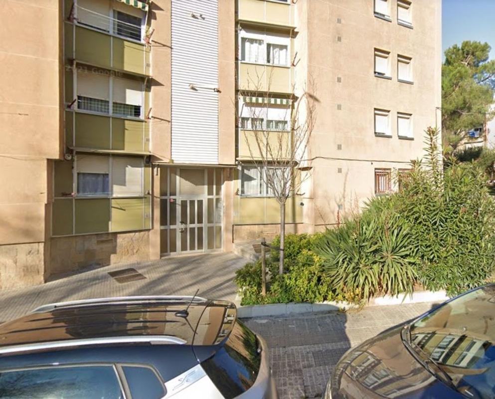 Sprzedaż mieszkania w Piso en Calle de la Mola, Sant Llorenç, Terrassa, Terrassa
photo 1