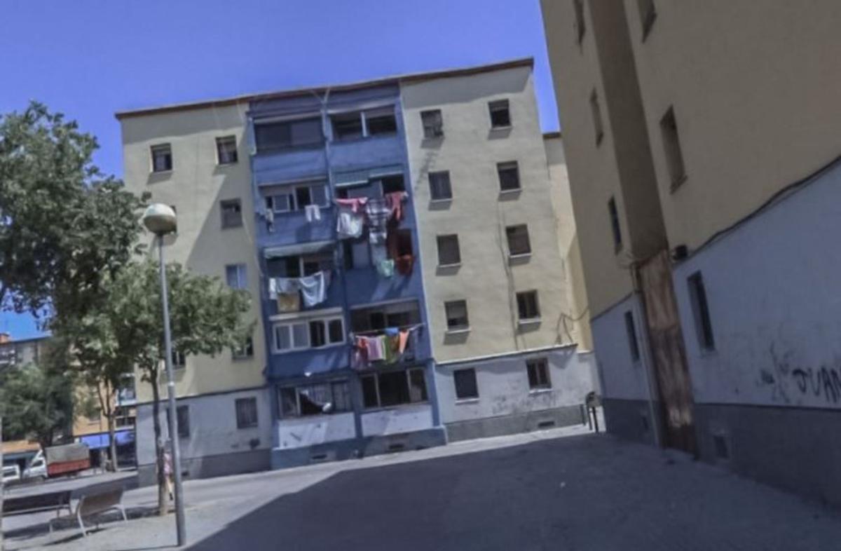 Sprzedaż mieszkania w Piso en Calle de Còrdova, Sant Roc, Badalona, Badalona
photo 1