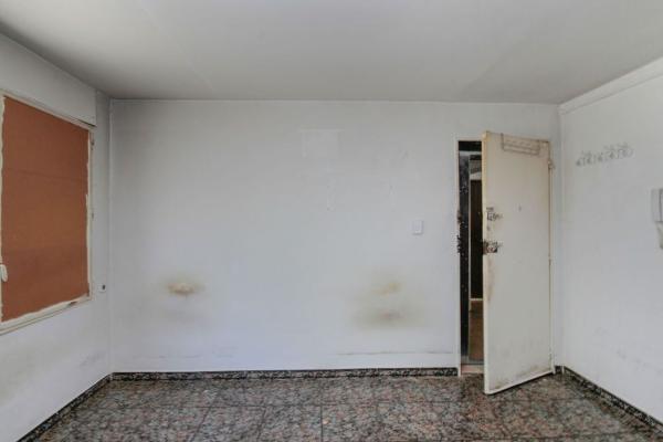 Sprzedaż mieszkania w Piso en Calle de Sàsser, El Besòs, Barcelona, Barcelona
 photo 4