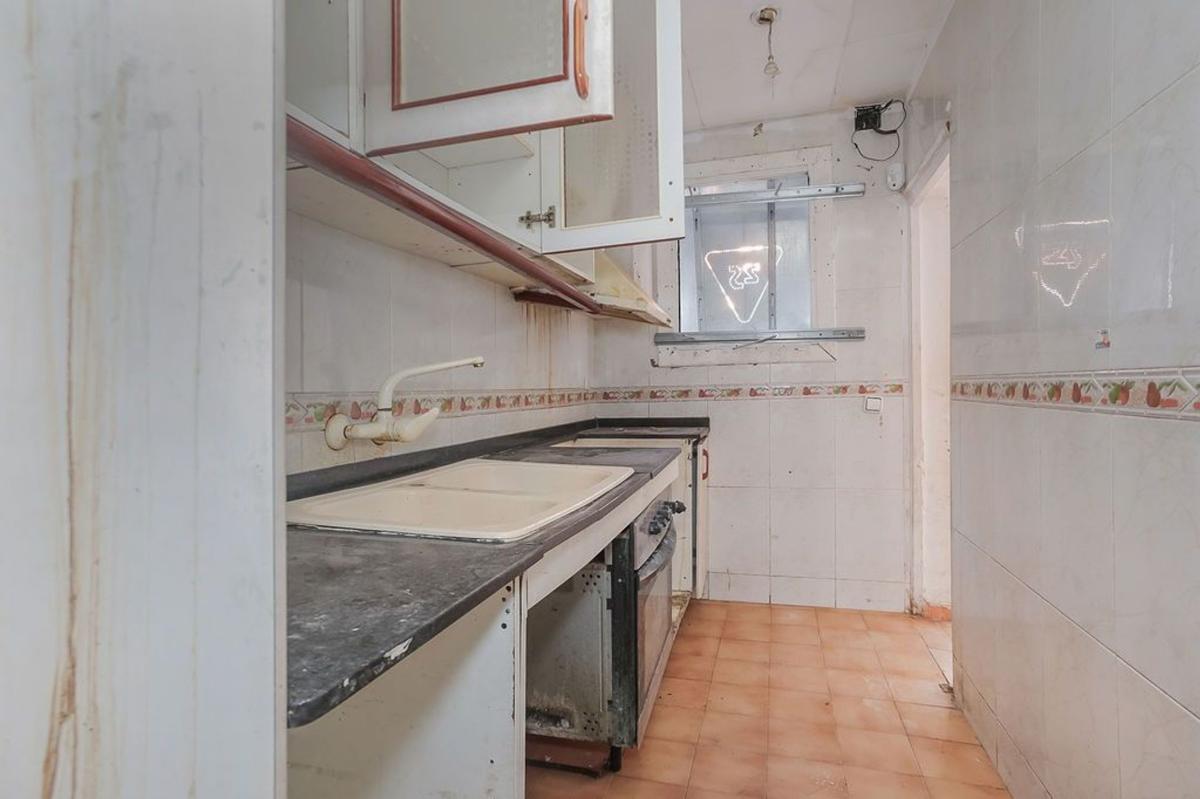 Venta de piso en Piso en Calle Ample, Llefià, Badalona, Badalona
photo 5
