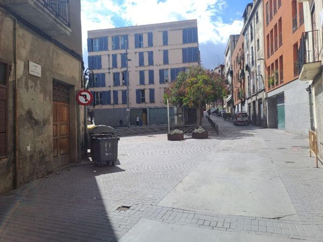 Sprzedaż mieszkania w Piso en Calle de Santa Llúcia, Antic, Manresa, Manresa
photo 2