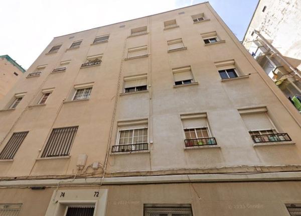 Продажа квартиры на Piso en Calle Siete Partidas, Escorxador - El Palau, Mataró, Матаро
 photo