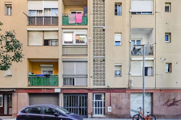 Sprzedaż mieszkania w Piso en Calle Conca, La Ribera, Montcada i Reixac, Montcada i Reixac
 photo