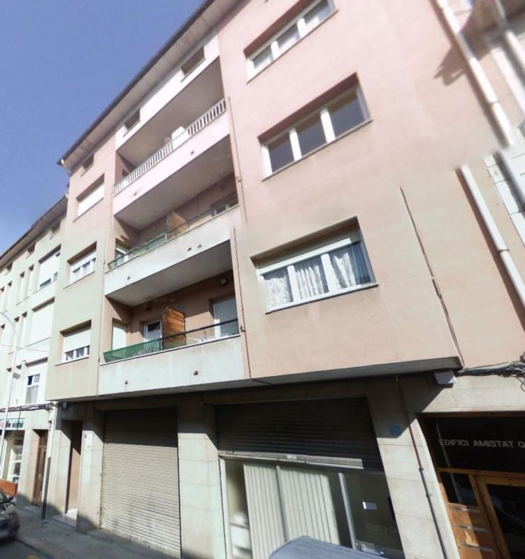 Продажа квартиры на Piso en Calle Amistat, Manlleu, Манльеу
photo 1