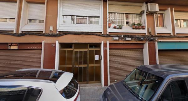 Venta de piso en Piso en Calle Pons i Pons, El Raval, Santa Coloma de Gramenet, Santa Coloma de Gramenet
 photo