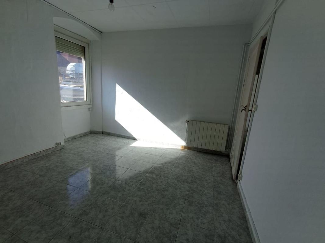 Sprzedaż mieszkania w Piso en Calle d'en Bac de Roda, Roda de Ter, Roda de Ter
photo 4