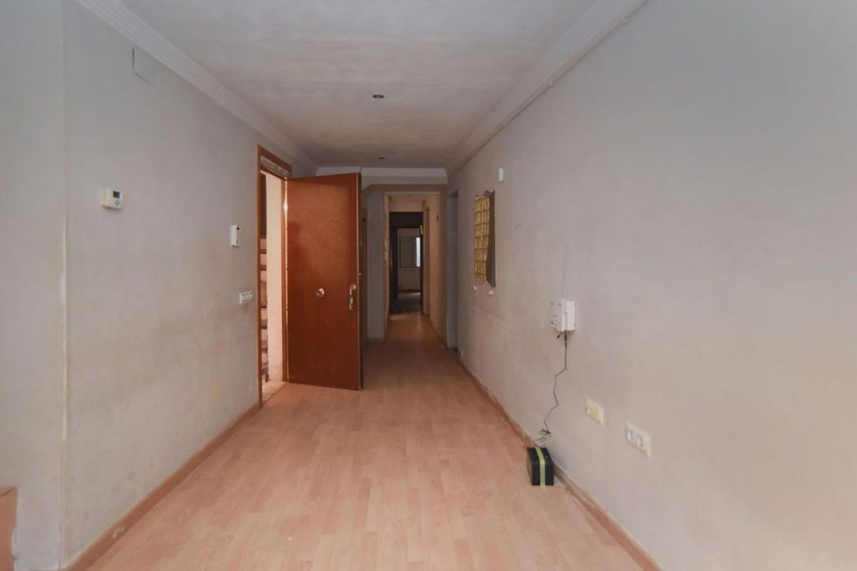 Venta de piso en Piso en Calle de Cantarell, Ctra. Vic - Remei, Manresa, Manresa
photo 4