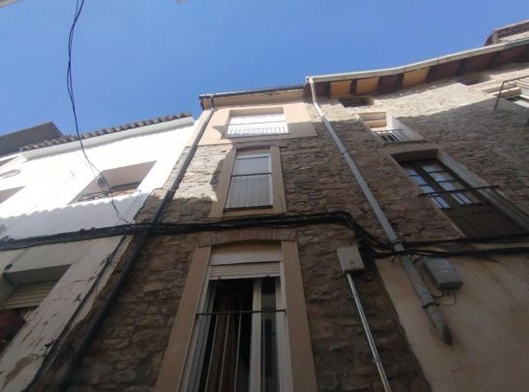 Продажа квартиры на Piso en Calle Clos, Sallent, Саллент
photo 1