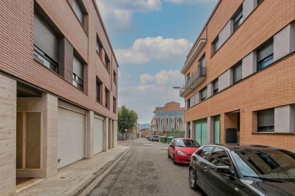 Venta de piso en Piso en Calle de l'Ametller, Òdena, Òdena
thumbnail 1