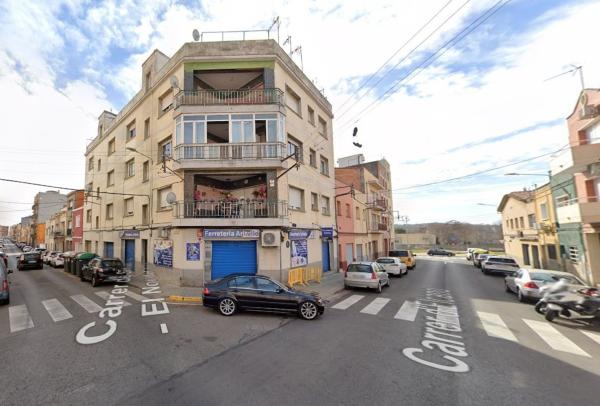 Продажа квартиры на Piso en Calle Salvador Seguí Noi del Sucre, Creu de Barberà, Sabadell, Сабадель
 photo