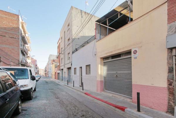 Продажа квартиры на Piso en Calle d'Osona, Ca N'Oriac, Sabadell, Сабадель
thumbnail 1
