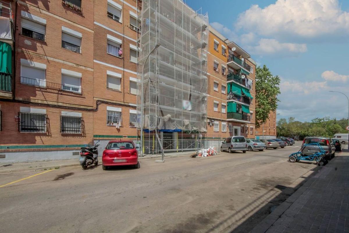 Sprzedaż mieszkania w Piso en Calle de Ramon Jové, Can Puiggener, Sabadell, Sabadell
photo 1