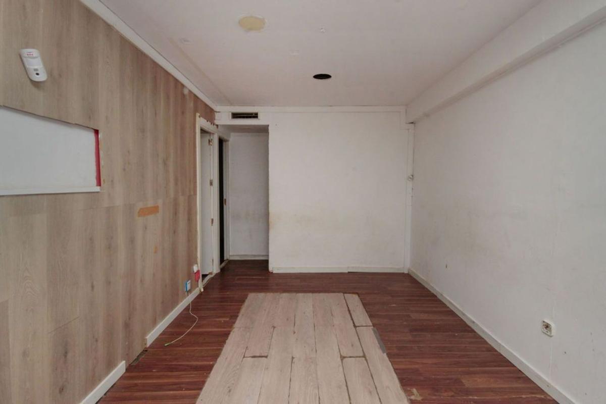 Продажа квартиры на Piso en Calle d' Amadeu Vives, Pubilla Cases, Hospitalet de Llobregat, Госпиталет-де-Льобрегат
photo 3