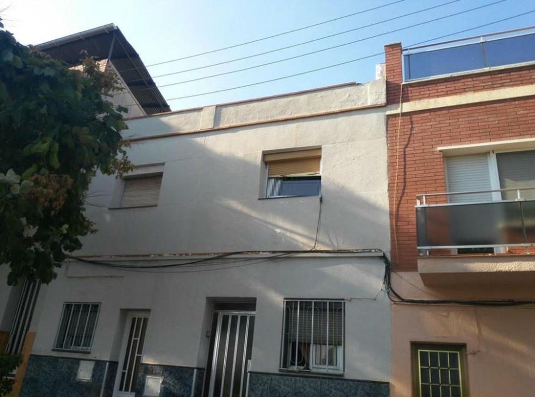 Venta de piso en Piso en Calle del Claustre, Poblenou, Sabadell, Sabadell
photo 1