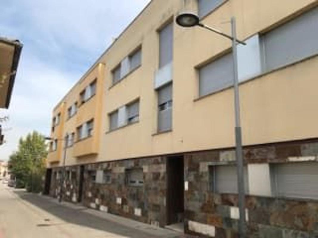 Sprzedaż mieszkania w Piso en Calle Bonamic, Roda de Ter, Roda de Ter
photo 1