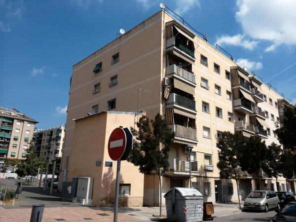 Sprzedaż mieszkania w Piso en Calle Joan Vidal i Jumbert, Congost - Can Gili - Estació del Nord, Granollers, Granollers
 photo