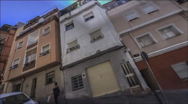 Продажа квартиры на Piso en Calle de Granada, La Pau, Badalona, Бадалона
 photo