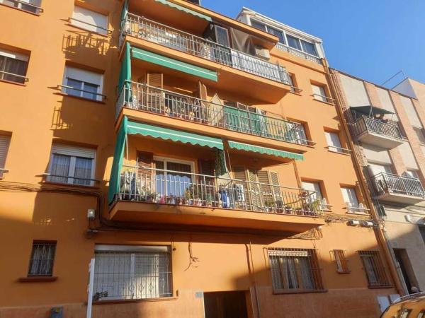 Продажа квартиры на Piso en Calle Cardedeu, Les Franqueses del Vallès, Лес-Франкесес-дель-Вальес
 photo
