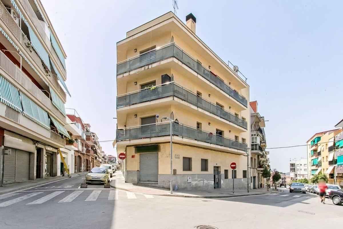 Продажа квартиры на Piso en Calle Barcelona, Les Franqueses del Vallès, Лес-Франкесес-дель-Вальес
photo 1