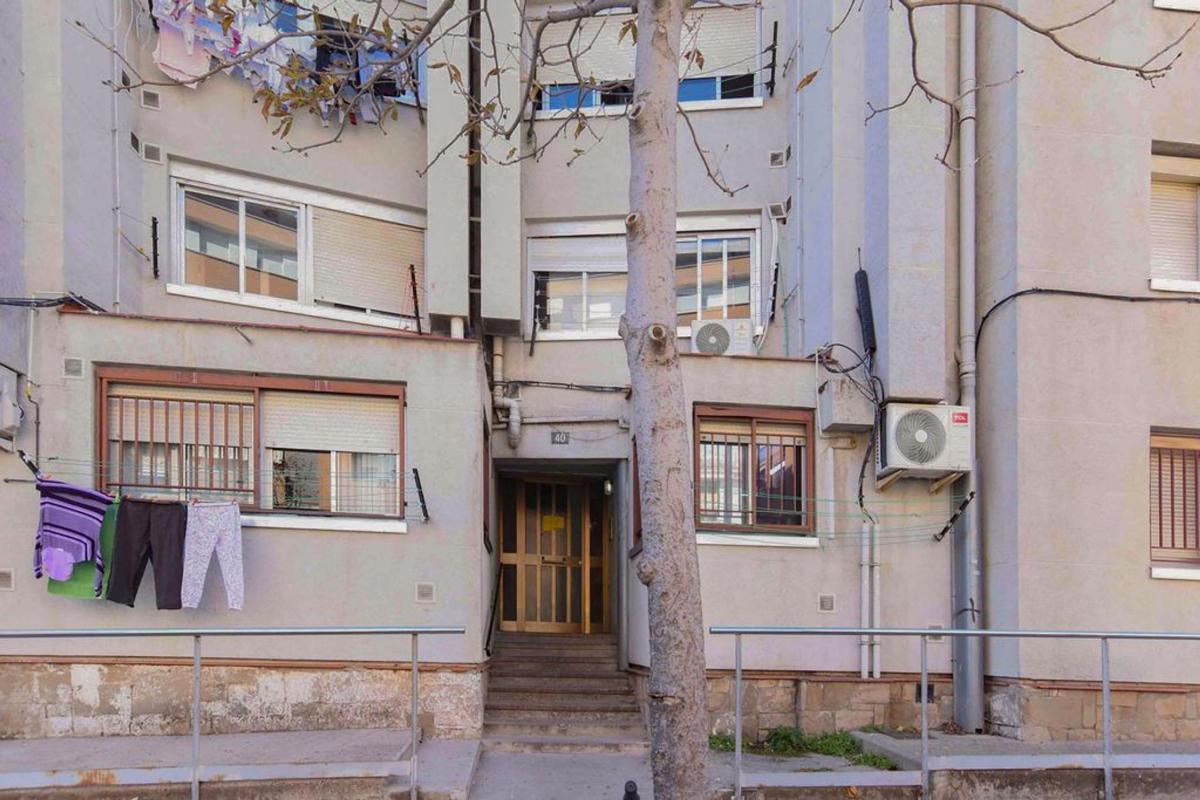 Venta de piso en Piso en Calle del Brasil, Els Merinals, Sabadell, Sabadell
photo 1
