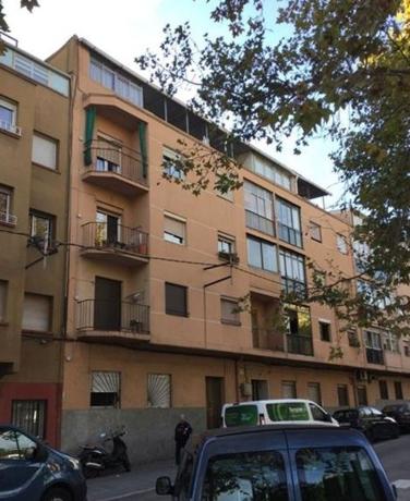 Venta de piso en Piso en Calle Tamarit, 124, Can Mas, Ripollet, Ripollet
 photo