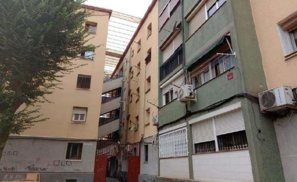 Продажа квартиры на Piso en Calle de Còrdova, Sant Roc, Badalona, Бадалона
photo 1