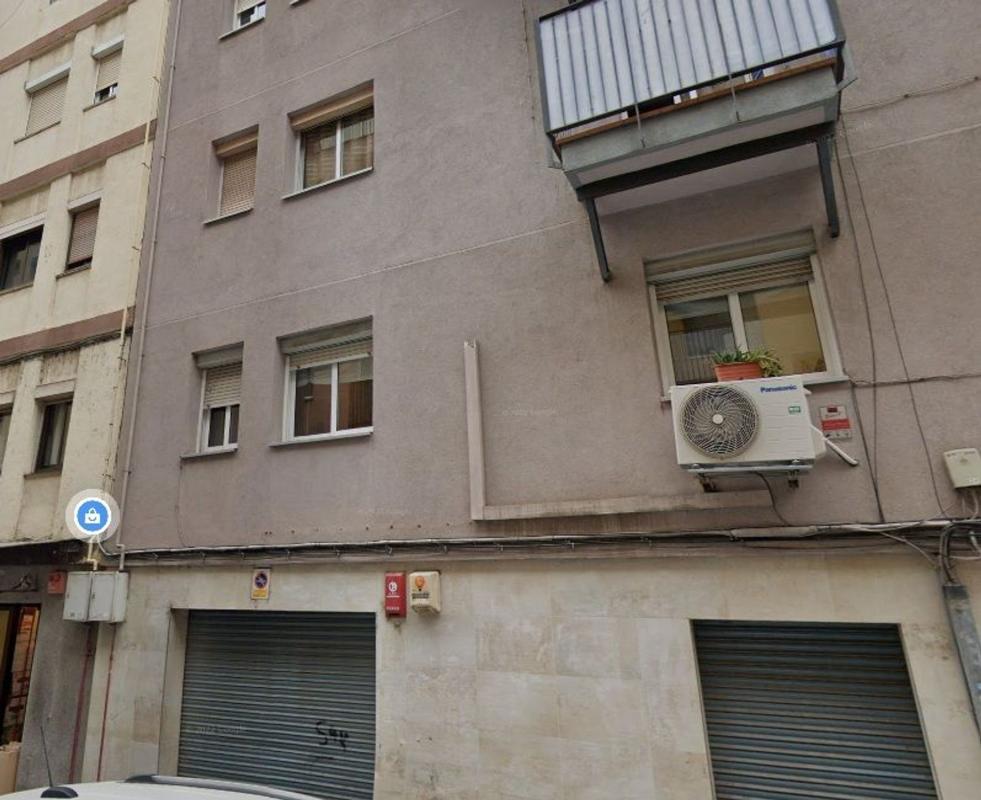 Venta de piso en Piso en Calle Conca, La Ribera, Montcada i Reixac, Montcada i Reixac
photo 1