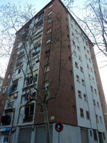 Продажа квартиры на Piso en Calle Jerez de la Frontera, Sant Roc, Badalona, Бадалона
 photo