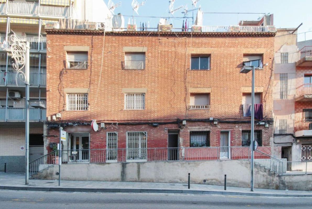 Sprzedaż mieszkania w Piso en Calle de la Circumval.lació, Llefià, Badalona, Badalona
photo 1