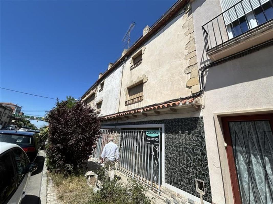 Propiedades en venta y alquiler en España photo 1