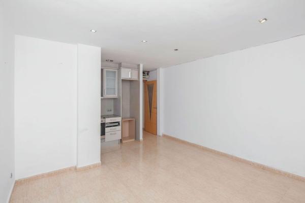 Продажа квартиры на Piso en Calle de la Garrotxa, Cerdanyola nord, Mataró, Матаро
 photo 4