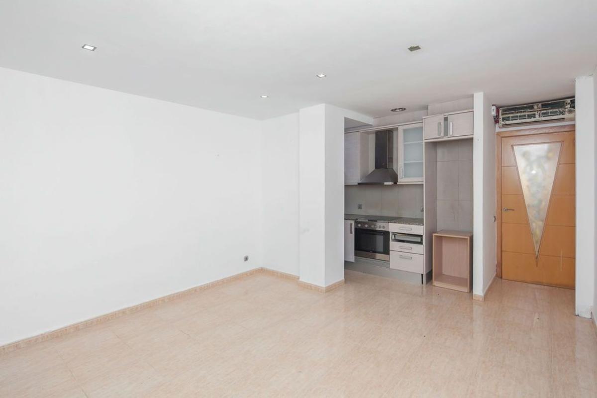 Venta de piso en Piso en Calle de la Garrotxa, Cerdanyola nord, Mataró, Mataró
 photo 5
