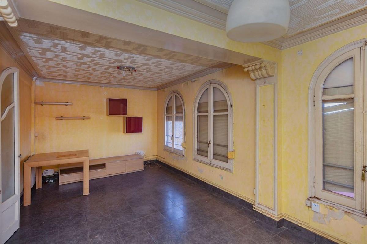 Sale of apartment in Piso en Calle de l'Era del Firmat, Centre - Passeig i Rodalies, Manresa, Manresa
photo 2