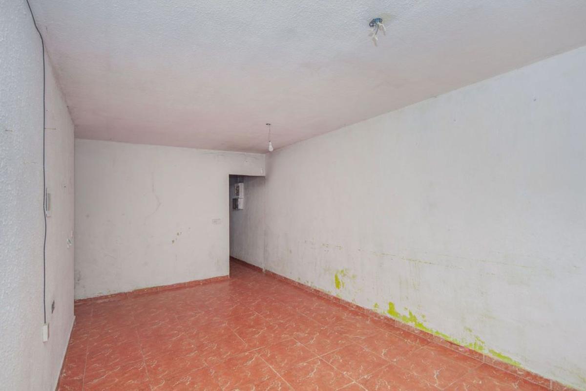Venta de piso en Piso en Calle de Llevant, La Mina, Sant Adriá de Besós, Sant Adriá de Besós
 photo 4