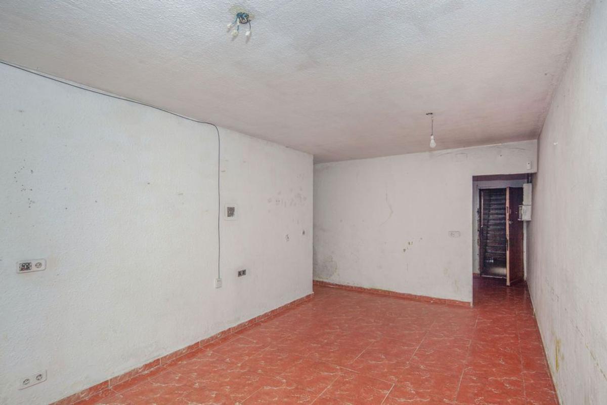 Venta de piso en Piso en Calle de Llevant, La Mina, Sant Adriá de Besós, Sant Adriá de Besós
 photo 5
