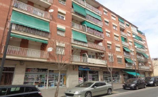 Venta de piso en Piso en Calle Avenir, Canovelles, Canovelles
 photo