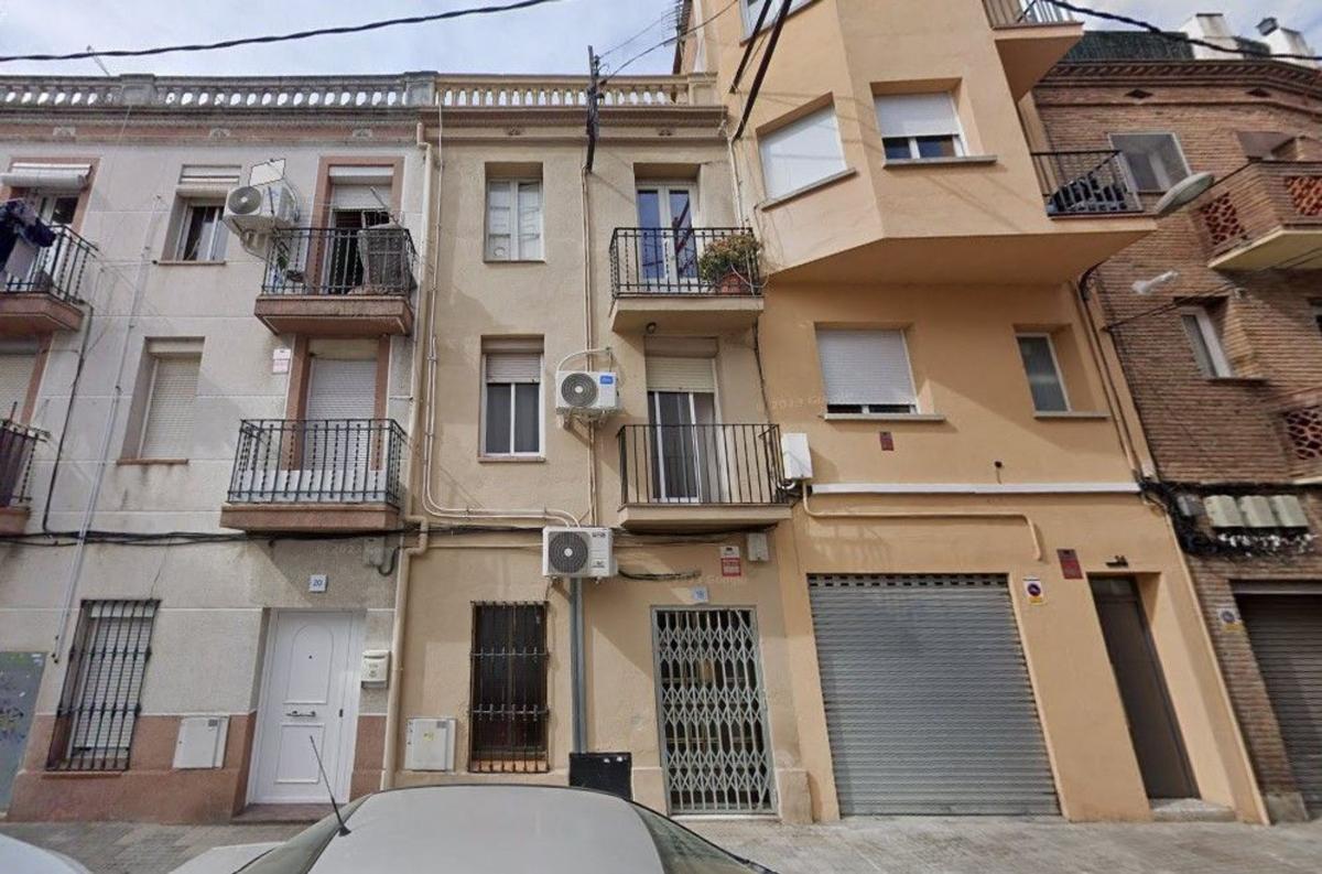 Продажа квартиры на Piso en Calle Domènec Fins, Montcada Centro, Montcada i Reixac, Монткада-и-Рейxac
photo 1