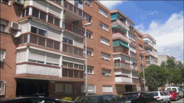 Venta de piso en Piso en Calle d'Eugeni d'Ors, Santa Perpètua de Mogoda, Santa Perpètua de Mogoda
 photo 2