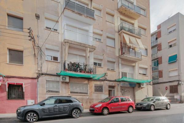 Sprzedaż mieszkania w Piso en Calle del Pasteral, Torre-romeu, Sabadell, Sabadell
 photo