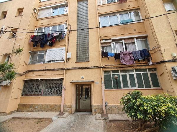 Sprzedaż mieszkania w Piso en Plaza Blocs Florida, Les Planes, Hospitalet de Llobregat, Hospitalet de Llobregat
photo 1