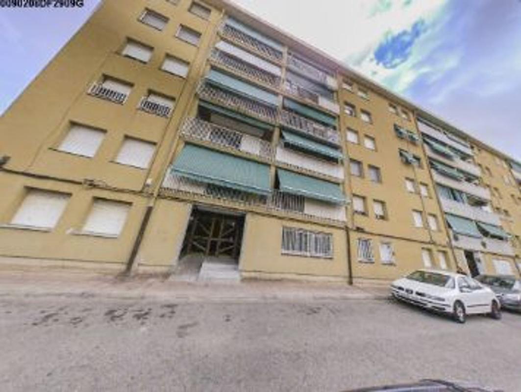 Sprzedaż mieszkania w Piso en Calle de Romania, Can Parellada, Terrassa, Terrassa
photo 1