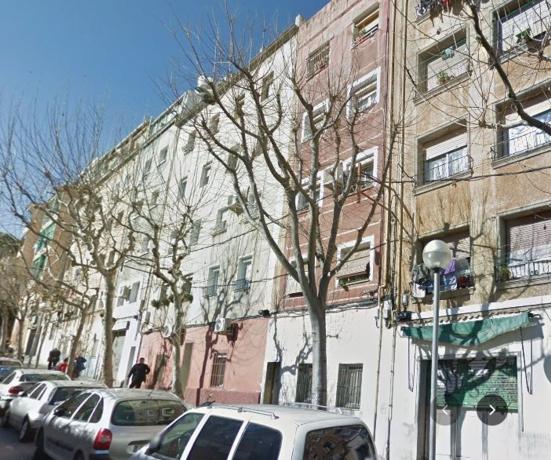 Sprzedaż mieszkania w Piso en Calle del Llorer, Les Planes, Hospitalet de Llobregat, Hospitalet de Llobregat
 photo