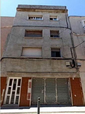Sprzedaż mieszkania w Piso en Calle de Sant Roc, Centre Vila - La Geltrú, Vilanova i la Geltrú, Vilanova i la Geltrú
photo 1