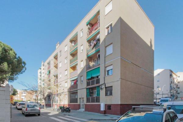 Продажа квартиры на Piso en Calle dels Drapaires, Espronceda, Sabadell, Сабадель
 photo