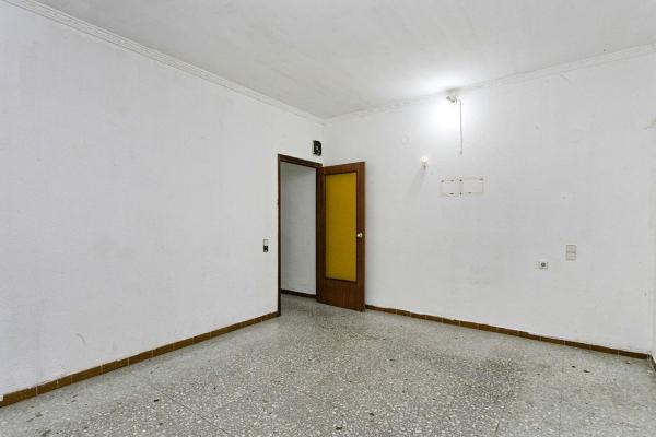 Sale of flat in Piso en Passatge Barberà, Terra Nostra - Font Pudenta, Montcada i Reixac, Montcada i Reixac
 photo 4