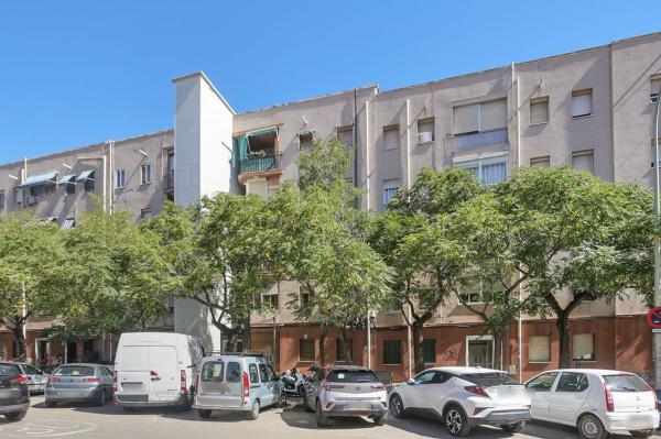 Sale of flat in Piso en Calle de Goya, Campoamor, Sabadell, Sabadell
photo 1
