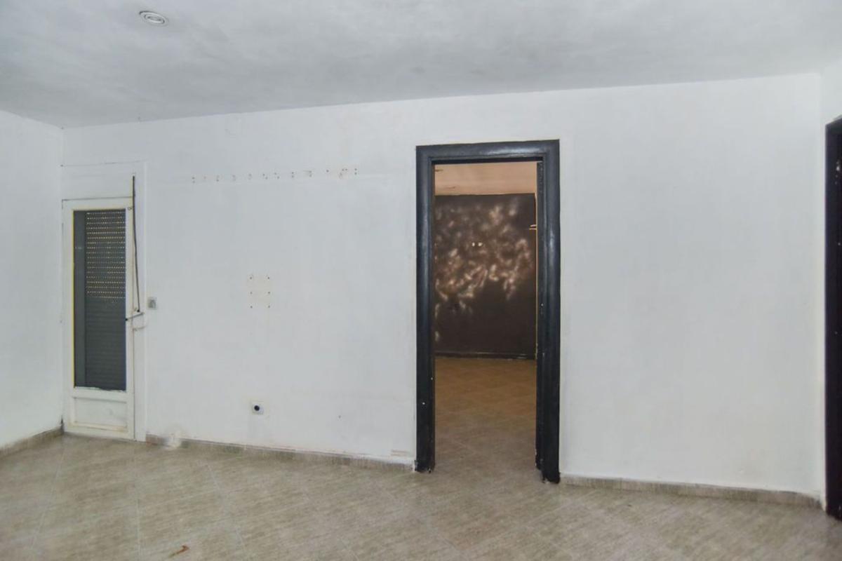 Sale of apartment in Piso en Calle Sant Jordi, Canovelles, Canovelles
photo 4